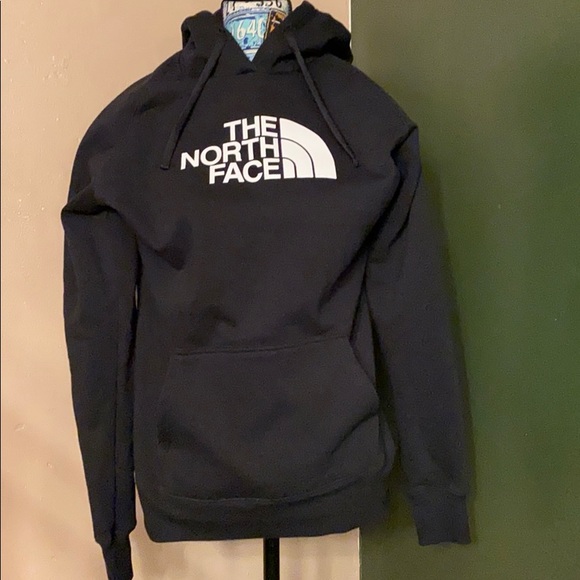 The North Face Sweaters - Brand new w/o tag L north face pull over for women